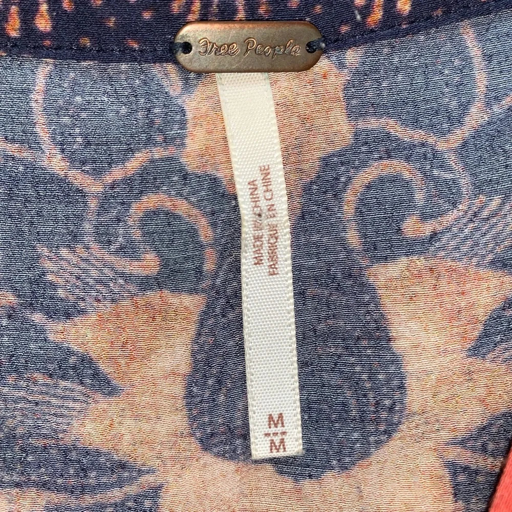 Free People flows tank size M - Picture 2 of 2